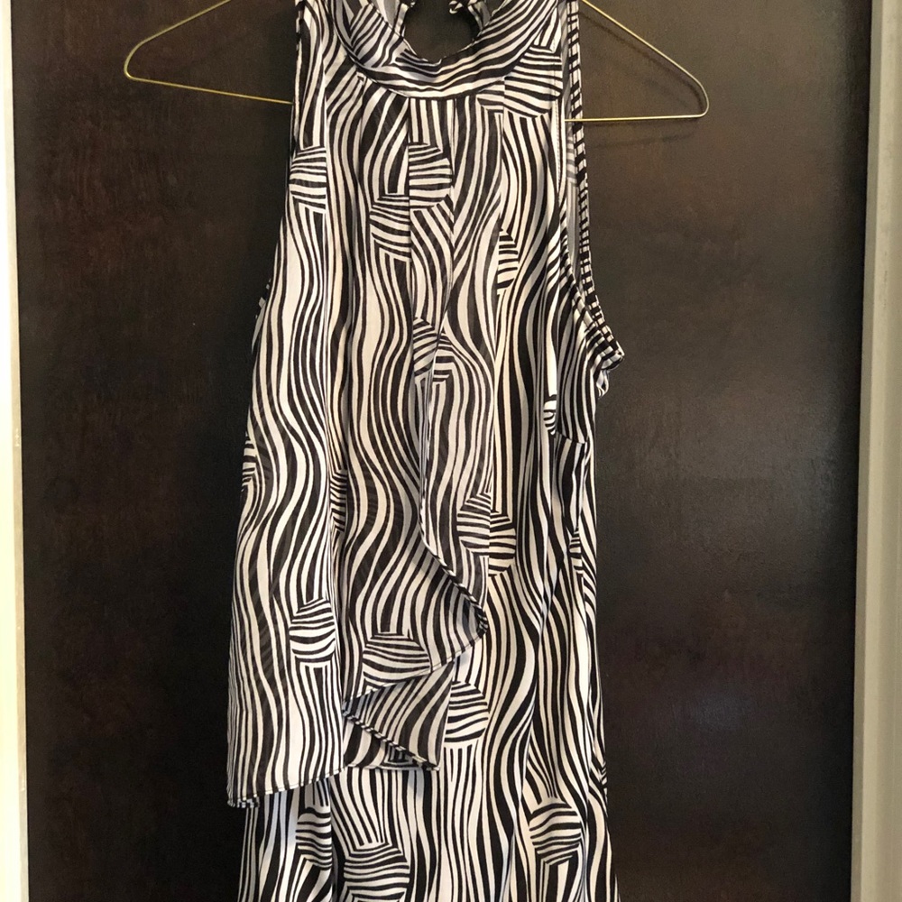 Black and white dress shirt.